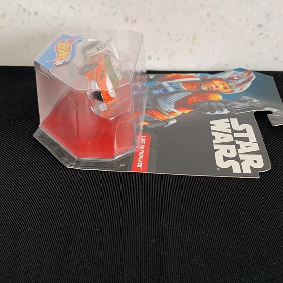 2014 Mattel Hot Wheels Disney Star Wars Luke Skywalker Car - Picture 8 of 16